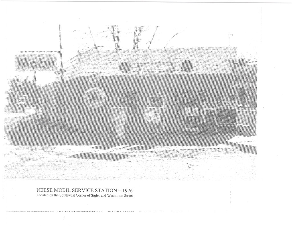 Frankton 1976 - Neese Mobil Service Station