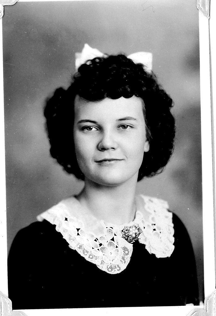 Dorothy E. Hoppes