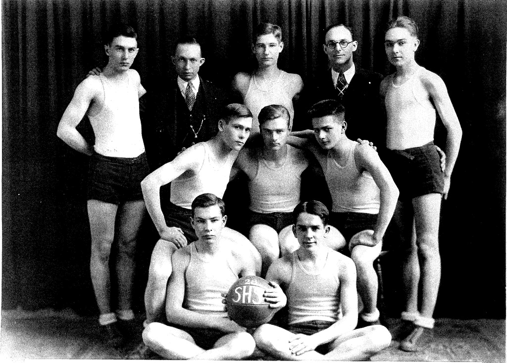 Summitville High School Basketball Team- Goblins, 1926-1927