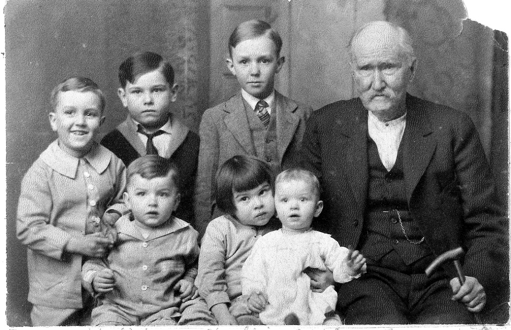 Levi Nutt with his great-grandchildren