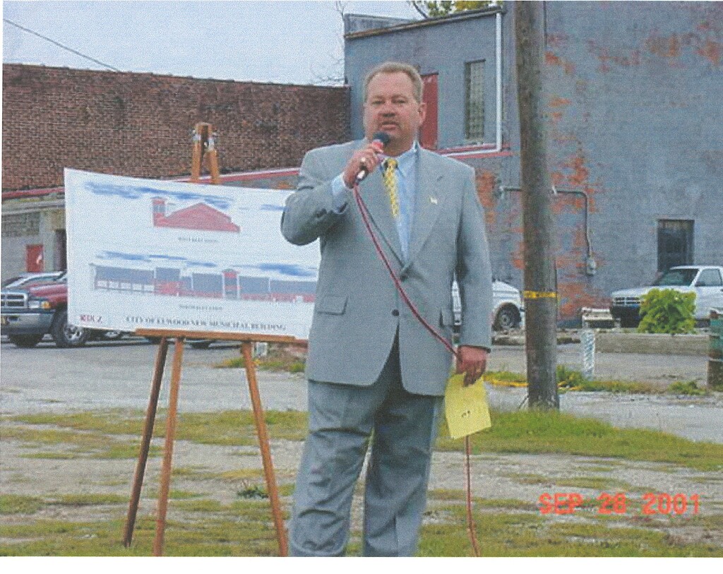 Elwood City Building Ground Breaking